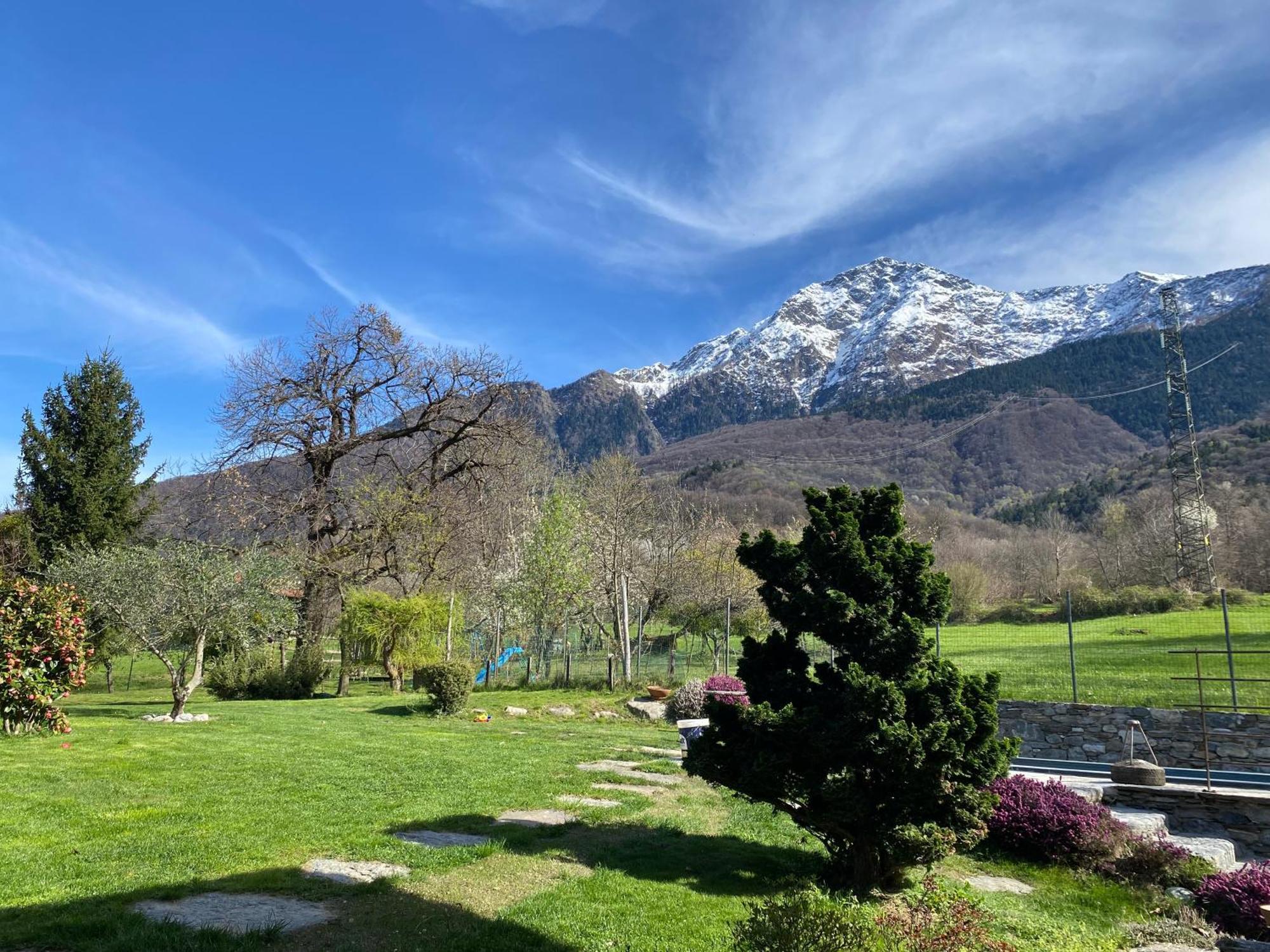 Tenuta Pozzi Villa Colico Bagian luar foto