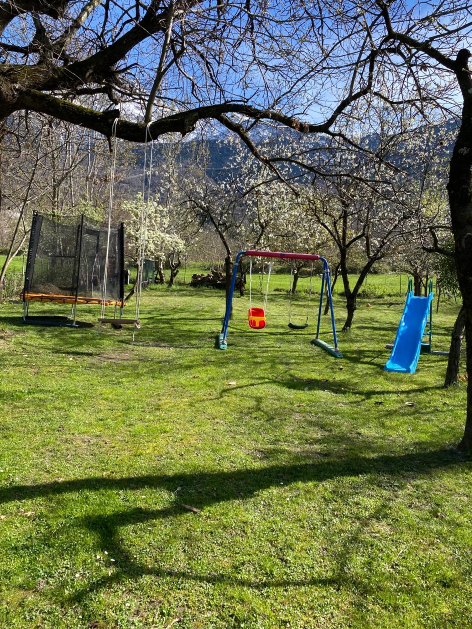 Tenuta Pozzi Villa Colico Bagian luar foto