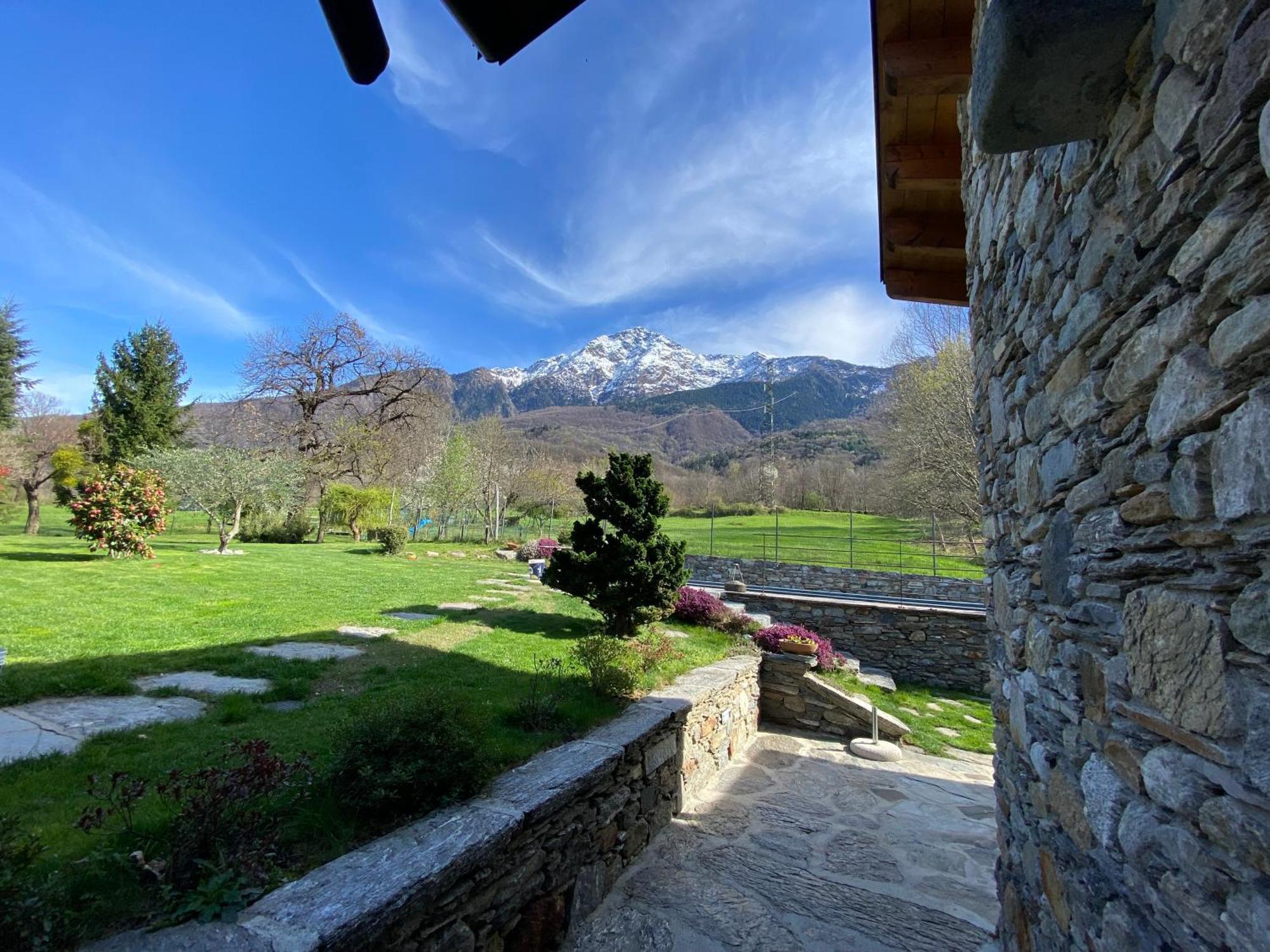 Tenuta Pozzi Villa Colico Bagian luar foto